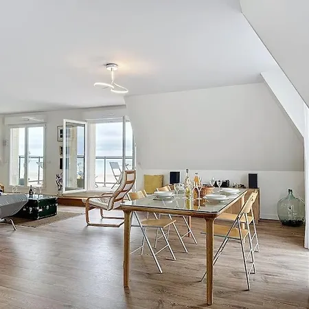 Beachside Elegance Yourhosthelper * Bénerville-sur-Mer