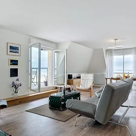 Beachside Elegance Yourhosthelper Daire Bénerville-sur-Mer