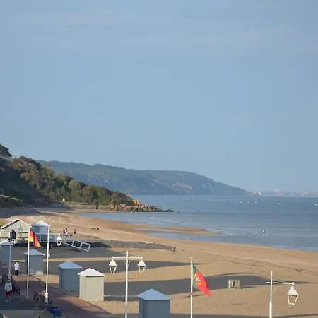 アパート Beachside Elegance Yourhosthelper Bénerville-sur-Mer